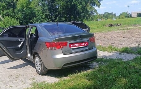 KIA Cerato III, 2010 год, 750 000 рублей, 3 фотография