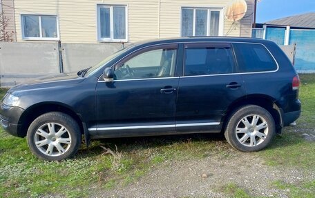 Volkswagen Touareg III, 2005 год, 699 999 рублей, 3 фотография