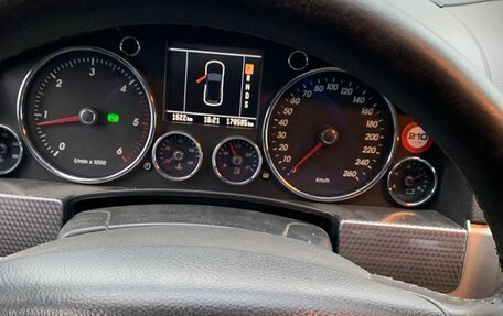 Volkswagen Touareg III, 2005 год, 699 999 рублей, 8 фотография