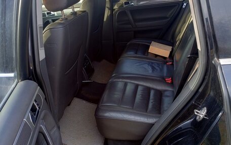 Volkswagen Touareg III, 2005 год, 699 999 рублей, 17 фотография