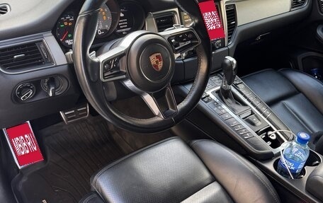 Porsche Macan I рестайлинг, 2015 год, 2 700 000 рублей, 13 фотография