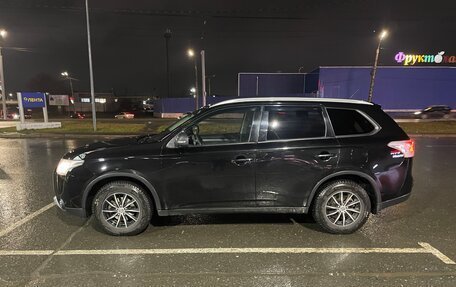 Mitsubishi Outlander III рестайлинг 3, 2014 год, 1 750 000 рублей, 7 фотография