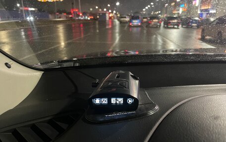 Mitsubishi Outlander III рестайлинг 3, 2014 год, 1 750 000 рублей, 12 фотография