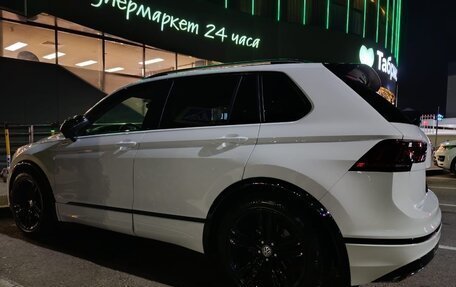 Volkswagen Tiguan II, 2018 год, 3 130 000 рублей, 3 фотография