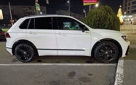 Volkswagen Tiguan II, 2018 год, 3 130 000 рублей, 6 фотография