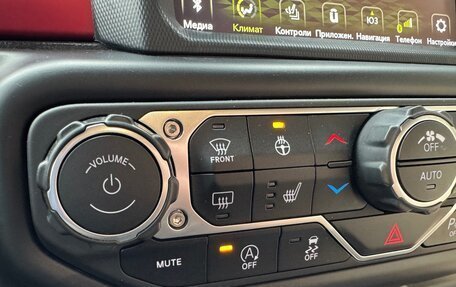 Jeep Wrangler, 2020 год, 5 500 000 рублей, 22 фотография