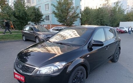 KIA cee'd I рестайлинг, 2010 год, 830 000 рублей, 1 фотография