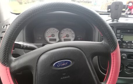 Ford Escape II, 2005 год, 500 000 рублей, 9 фотография