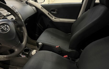 Toyota Yaris III рестайлинг, 2009 год, 470 000 рублей, 7 фотография