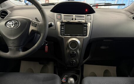 Toyota Yaris III рестайлинг, 2009 год, 470 000 рублей, 9 фотография