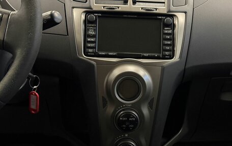 Toyota Yaris III рестайлинг, 2009 год, 470 000 рублей, 10 фотография