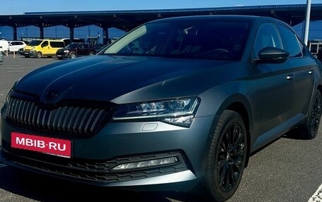 Skoda Superb III рестайлинг, 2020 год, 2 950 000 рублей, 1 фотография