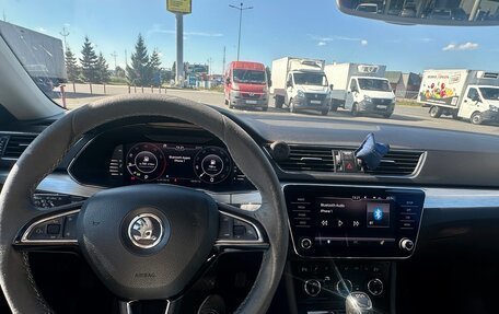 Skoda Superb III рестайлинг, 2020 год, 2 950 000 рублей, 3 фотография