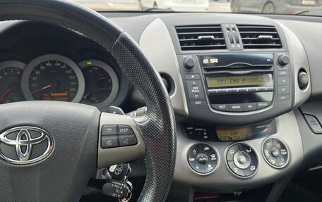 Toyota RAV4, 2011 год, 1 100 000 рублей, 17 фотография