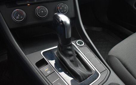 Volkswagen Jetta VII, 2020 год, 1 999 999 рублей, 14 фотография