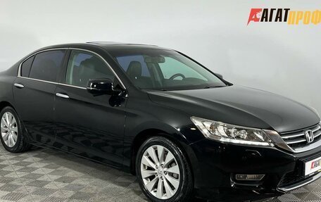 Honda Accord IX рестайлинг, 2013 год, 1 680 000 рублей, 2 фотография