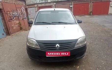 Renault Logan I, 2013 год, 230 000 рублей, 1 фотография