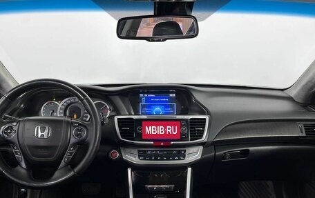 Honda Accord IX рестайлинг, 2013 год, 1 680 000 рублей, 11 фотография