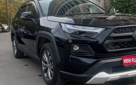 Toyota RAV4, 2024 год, 4 050 000 рублей, 2 фотография