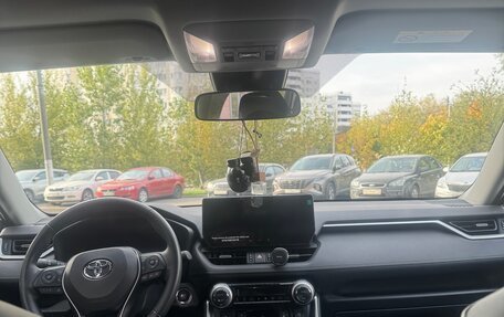 Toyota RAV4, 2024 год, 4 050 000 рублей, 10 фотография