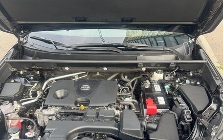 Toyota RAV4, 2024 год, 4 050 000 рублей, 9 фотография