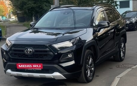 Toyota RAV4, 2024 год, 4 050 000 рублей, 8 фотография