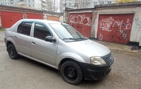 Renault Logan I, 2013 год, 230 000 рублей, 3 фотография