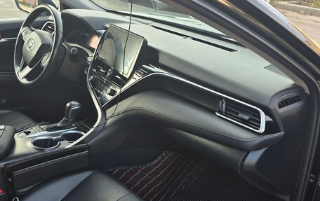 Toyota Camry, 2022 год, 3 400 000 рублей, 7 фотография