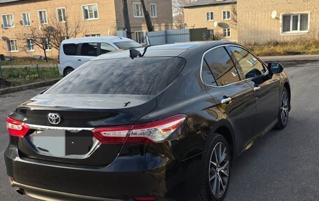 Toyota Camry, 2022 год, 3 400 000 рублей, 5 фотография