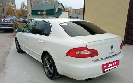 Skoda Superb III рестайлинг, 2013 год, 1 270 000 рублей, 6 фотография