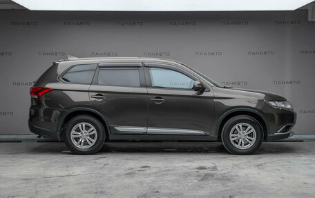 Mitsubishi Outlander III рестайлинг 3, 2018 год, 1 535 000 рублей, 5 фотография