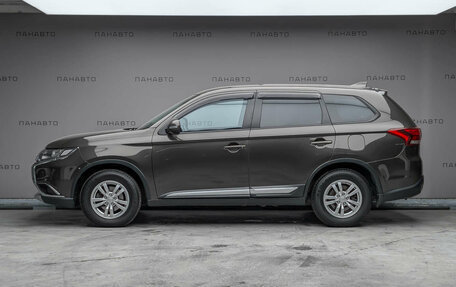 Mitsubishi Outlander III рестайлинг 3, 2018 год, 1 535 000 рублей, 6 фотография