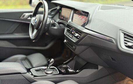 BMW 1 серия, 2021 год, 2 990 000 рублей, 7 фотография