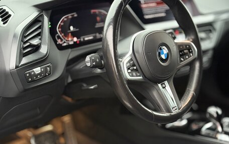 BMW 1 серия, 2021 год, 2 990 000 рублей, 9 фотография