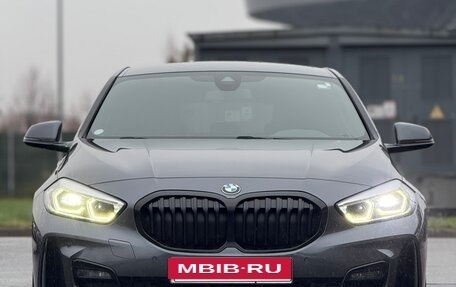 BMW 1 серия, 2021 год, 2 990 000 рублей, 2 фотография
