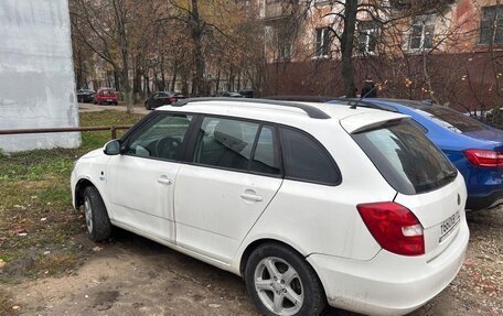 Skoda Fabia II, 2011 год, 320 000 рублей, 2 фотография