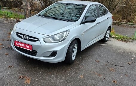 Hyundai Solaris II рестайлинг, 2013 год, 520 000 рублей, 1 фотография