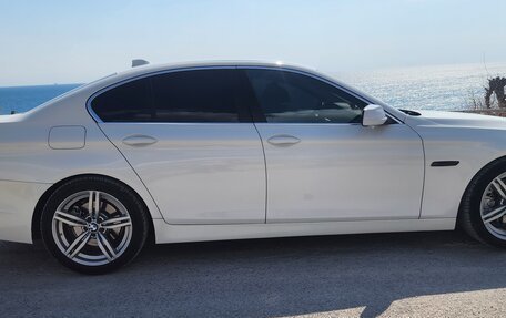 BMW 5 серия, 2011 год, 1 550 000 рублей, 2 фотография