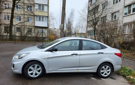 Hyundai Solaris II рестайлинг, 2013 год, 520 000 рублей, 5 фотография