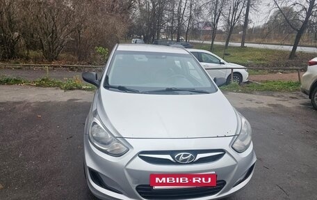 Hyundai Solaris II рестайлинг, 2013 год, 520 000 рублей, 2 фотография