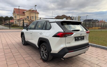Toyota RAV4, 2025 год, 3 930 000 рублей, 6 фотография