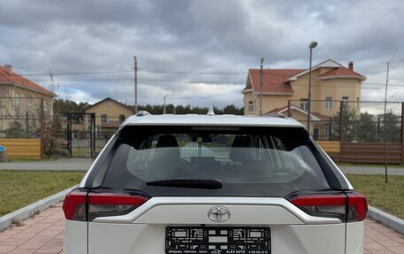 Toyota RAV4, 2025 год, 3 930 000 рублей, 7 фотография