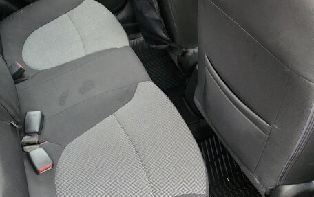 Hyundai Solaris II рестайлинг, 2013 год, 520 000 рублей, 17 фотография