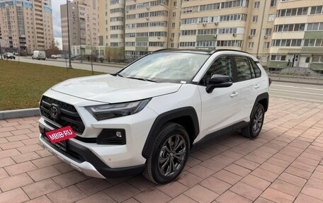 Toyota RAV4, 2025 год, 3 930 000 рублей, 5 фотография