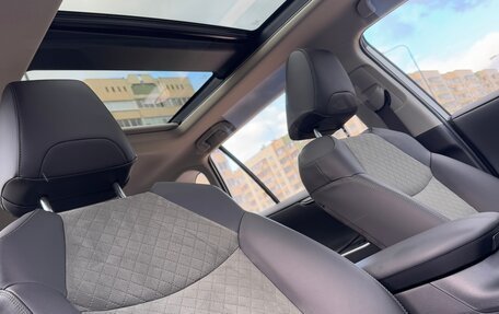 Toyota RAV4, 2025 год, 3 930 000 рублей, 19 фотография