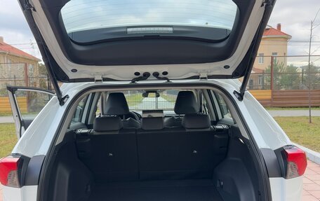 Toyota RAV4, 2025 год, 3 930 000 рублей, 22 фотография