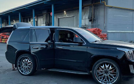 Cadillac Escalade IV, 2016 год, 3 200 000 рублей, 1 фотография