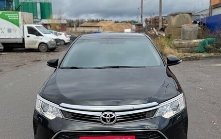 Toyota Camry, 2015 год, 2 700 000 рублей, 2 фотография