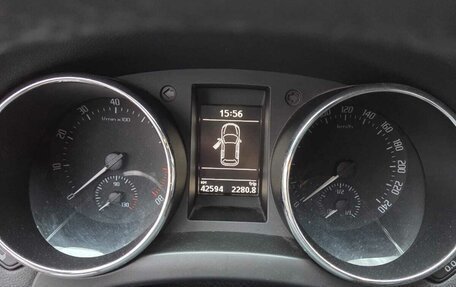 Skoda Yeti I рестайлинг, 2011 год, 1 050 000 рублей, 5 фотография