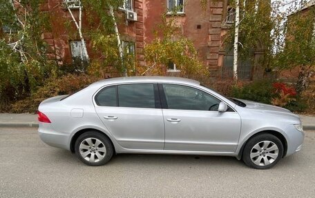 Skoda Superb III рестайлинг, 2010 год, 620 000 рублей, 3 фотография